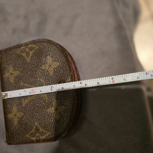 Louis Vuitton Monogram Wallet - Picture 8 of 11